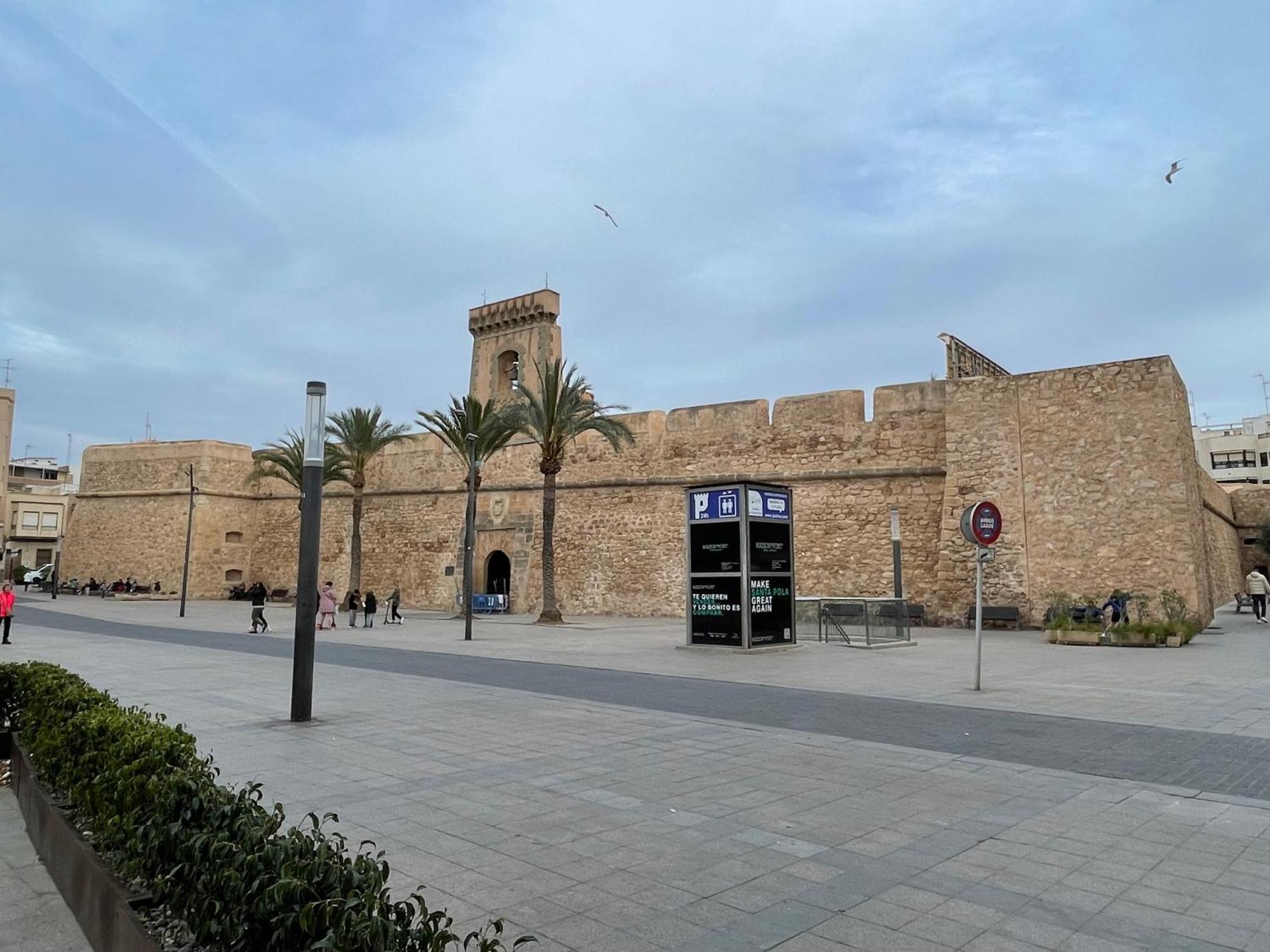 Piso Muy Cerca De La Playa Con Parking Lejlighed Santa Pola Eksteriør billede